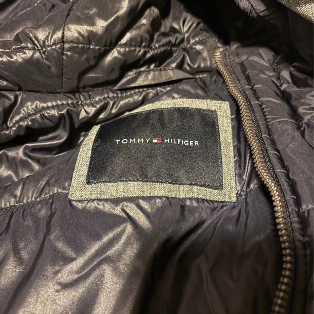 Tommy Hilfiger Charcoal Quilted Outerwear - Picture 4 of 5